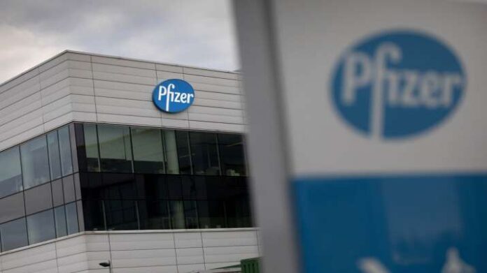 U.S. medical experts recommend authorisation of the Pfizer coronavirus vaccine U.S. medical experts recommend authorisation of the Pfizer coronavirus vaccine