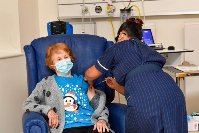 The first vaccine against coronavirus has already been administered today. The first vaccine against coronavirus has already been administered today.