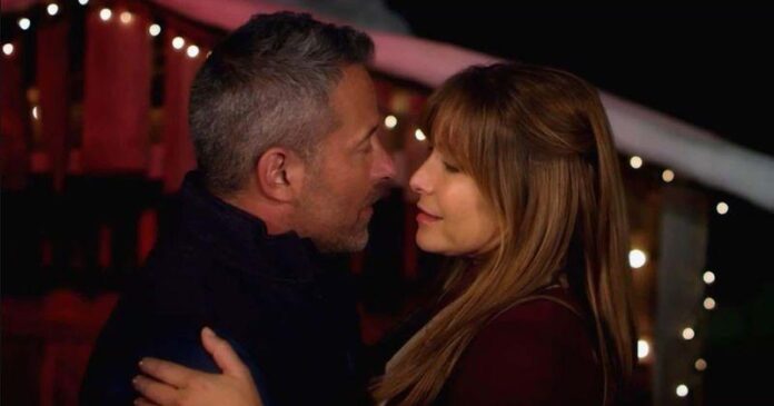 'The Christmas High Note' Review: In a warm, charming holiday film, Jamie Luner outshines her male co-stars 'The Christmas High Note' Review: In a warm, charming holiday film, Jamie Luner outshines her male co-stars