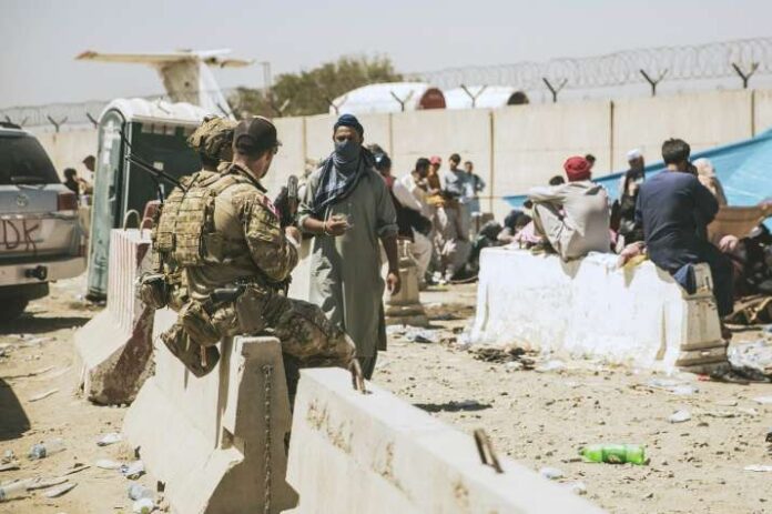 More Afghans will not be evacuated, but foreign nationals will be allowed to leave the country, according to the Taliban More Afghans will not be evacuated, but foreign nationals will be allowed to leave the country, according to the Taliban