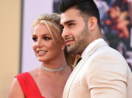 Britney Spears gets engaged with a ring inscribed with the word "lioness."
