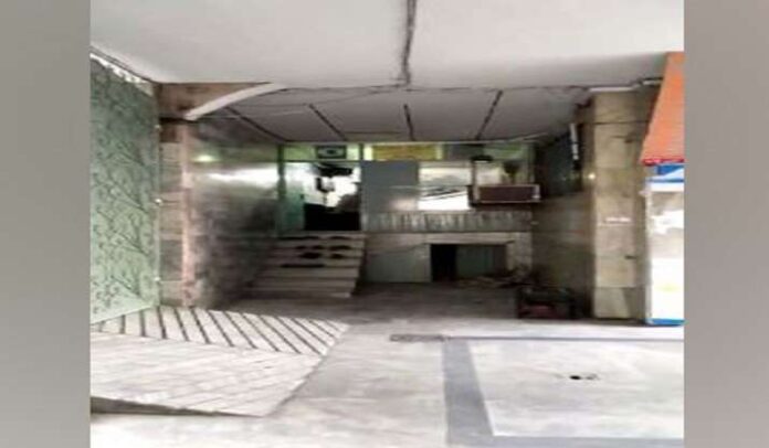 Afghanistan: Taliban vandalises Kabul's Karte Parwan Gurdwara and arrests individuals. Afghanistan: Taliban vandalises Kabul's Karte Parwan Gurdwara and arrests individuals.