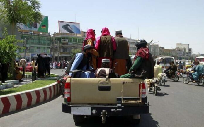 Those who are staying at or near the Serena Hotel in Kabul should leave immediately: The United States and the United Kingdom have issued security alerts to their citizens Those who are staying at or near the Serena Hotel in Kabul should leave immediately: The United States and the United Kingdom have issued security alerts to their citizens