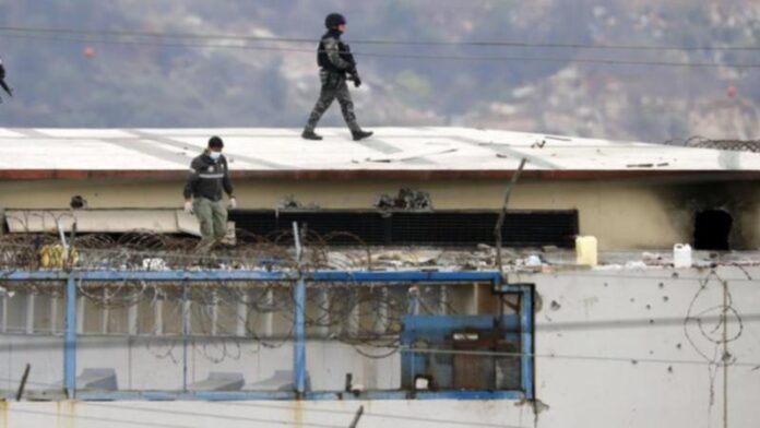 In a fight between Ecuadorian prison gangs, at least 68 convicts have died.