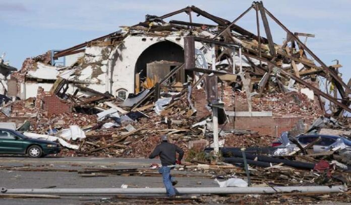 Hundreds of people have died as a result of tornadoes in the United States, with Kentucky being the hardest afflicted Hundreds of people have died as a result of tornadoes in the United States, with Kentucky being the hardest afflicted