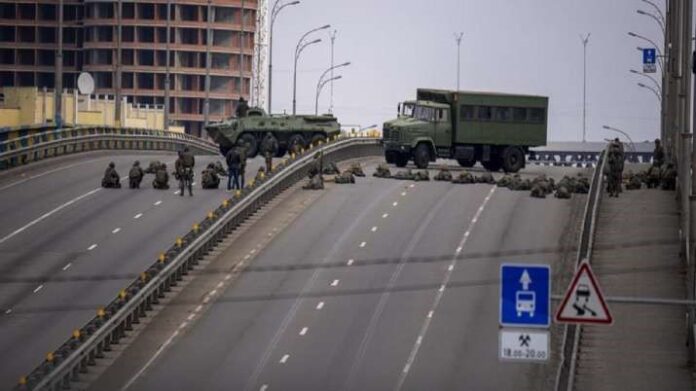 Russia Ukraine war: Street combat in Kyiv begins; residents are told to seek refuge Russia Ukraine war: Street combat in Kyiv begins; residents are told to seek refuge