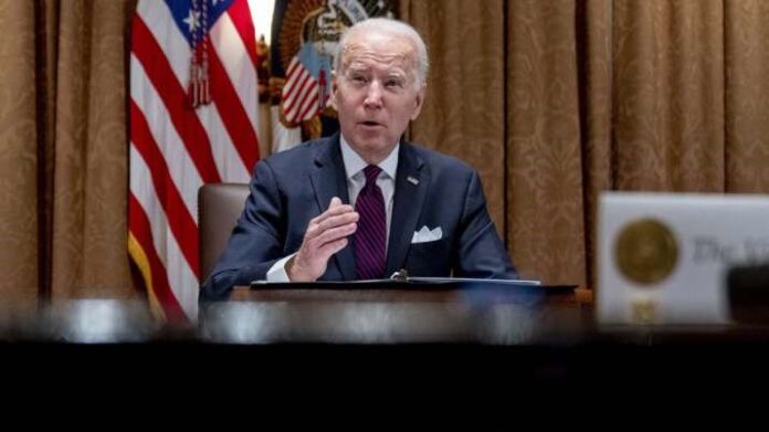 Joe Biden urges Americans in Ukraine to "go now" because "things might get crazy rapidly " Joe Biden urges Americans in Ukraine to "go now" because "things might get crazy rapidly "