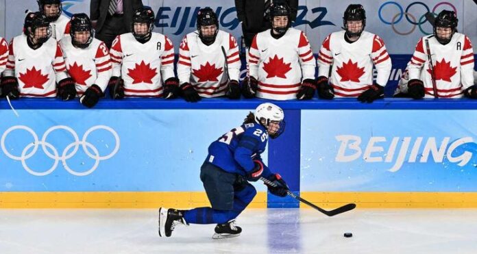 HOCKEY