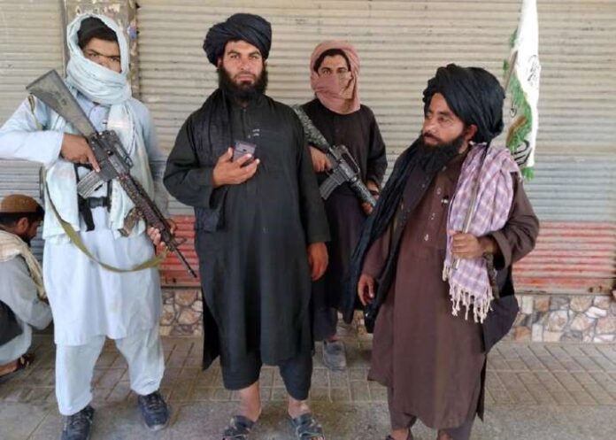 The Taliban detain two journalists for unexplained reasons: Afghan media The Taliban detain two journalists for unexplained reasons: Afghan media
