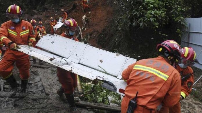 Official Chinese media reports that the second black box has yet to be discovered in the jet crash Official Chinese media reports that the second black box has yet to be discovered in the jet crash
