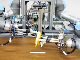 Japanese robots, Delivering food, Robots commonly found on factory
