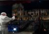 Thousands of people gather, Rome, Pope's Good Friday
