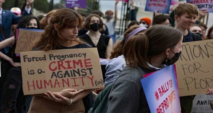 abortion United States, New Generational Thing, Levi Strauss, Supreme Court, American businesses, Apple, Amazon, US corporations, Texas legislation, Texas