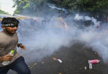 Despite the new Prime Minister, Sri Lankan protesters vow to continue their anti-government campaign Prime Minister, Sri Lankan protesters, anti-government campaign, Chamalage Shivakumar, Ranil Wickremesinghe, 300 injured, President Gotabaya Rajapaksa, Colombo's main city, Mahinda Rajapaksa, 100 of parliament's 225 seats