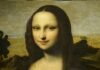A man dressed, an elderly woman smears, Mona Lisa portrait, portrait with cake, old woman, Leonardo da Vinci, Lourve Museum in Paris,