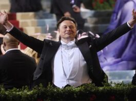 Tesla CEO, Elon Musk, Die Under Mysterious Situations, $44 billion, threats from Russia, Mr. Musk tweeted, SpaceX, Twitter for $44 billion, Ukraine by the Pentagon
