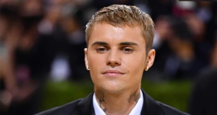 justin What Is Ramsay, Ramsay Hunt Syndrome, Affect Justin Bieber, Justin Bieber's face, The virus, eye is not blinking, chickenpox