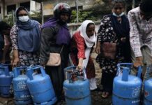 Sri Lanka urges people to work from home to save fuel and closes schools Sri Lanka, work from home, save fuel, closes schools, W.D. Shelton, economic crisis, 22 million, Troops in Sri Lanka,