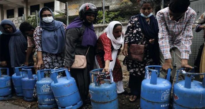 sri Sri Lanka, work from home, save fuel, closes schools, W.D. Shelton, economic crisis, 22 million, Troops in Sri Lanka,
