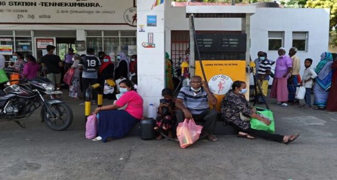 Sri Lanka, Sri Lanka Declares Day Off, Fuel Shortage, No New Supplies, Sri Lanka's business, worst financial crisis, Kanchana Wijesekera, Minister of Power and Energy, Colombo deserted