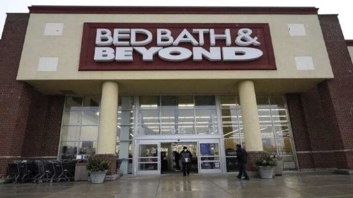Gustavo Arnal, CFO of Bed Bath & Beyond, commits suicide just days after the company announces layoffs