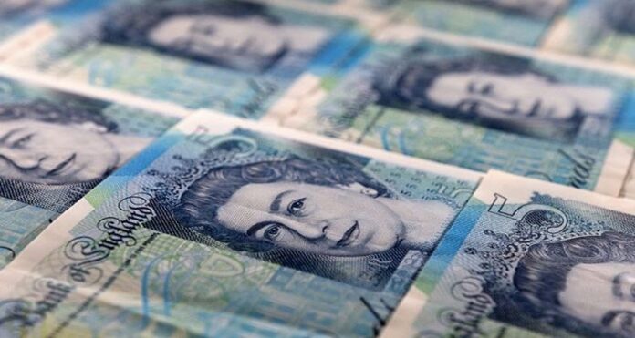 bank notes (1) Bank of England, The Queen's Face, $95 Billion, UK, British banknotes, The Value Of Notes, Queen Elizabeth