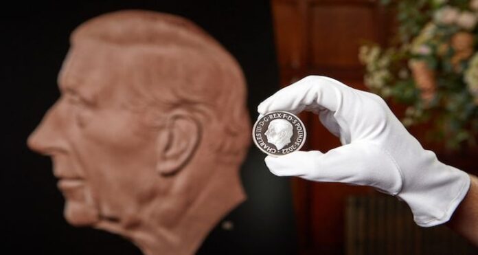 charles (1) King Charles III, Britain's Royal Mint, the UK, Queen Elizabeth II, British sculptor Martin,