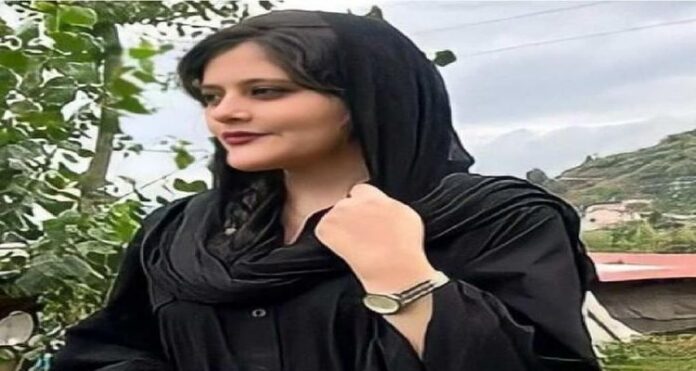 iran (1) Woman, Dies in Iran, Morality Police, Wearing a Hijab,