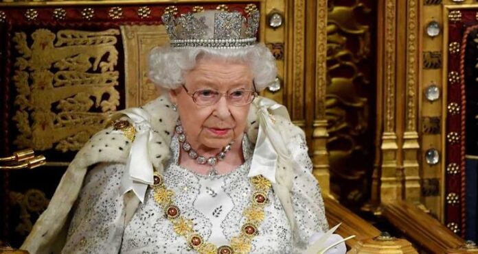 queen (1) Queen Elizabeth, Sydney, Australia, November 1986, 63 years