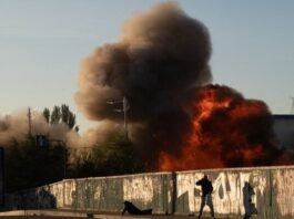 Ukraine reports many explosions as Kyiv is attacked by "Kamikaze Drones"