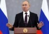 Putin is "hanging in there" for the time being, but there are risks to his power: a report