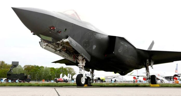 Following the waiver, F-35 fighter jet, an alloy of Chinese, Martin Corp. F-35 jet,
