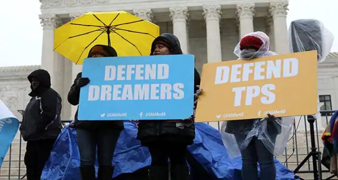 protest 'Dreamers' Immigration Program Is "Unlawful," Says US Court; Review Ordered