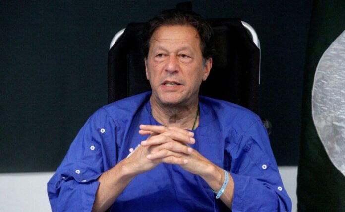 Pakistani Judge Offers to Stay Imran Khan's Arrest If He Surrenders: Report Pakistani Judge Offers to Stay Imran Khan's Arrest If He Surrenders: Report