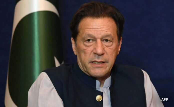 Imran Khan's request to have 121 cases dismissed is being considered by the Lahore Court today. Imran Khan's request to have 121 cases dismissed is being considered by the Lahore Court today.