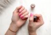 After years of using gel nail polish, a woman can ''Barely Move Her Hands''