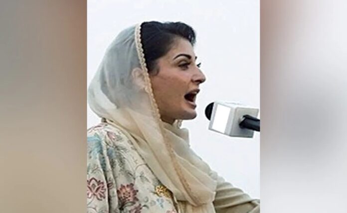 Maryam Nawaz, Nawaz Sharif's daughter, mocks Imran Khan, saying 