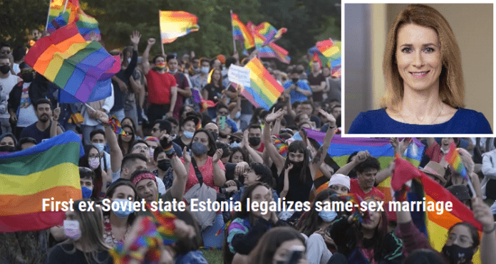 Estonia legalizes same-sex marriage