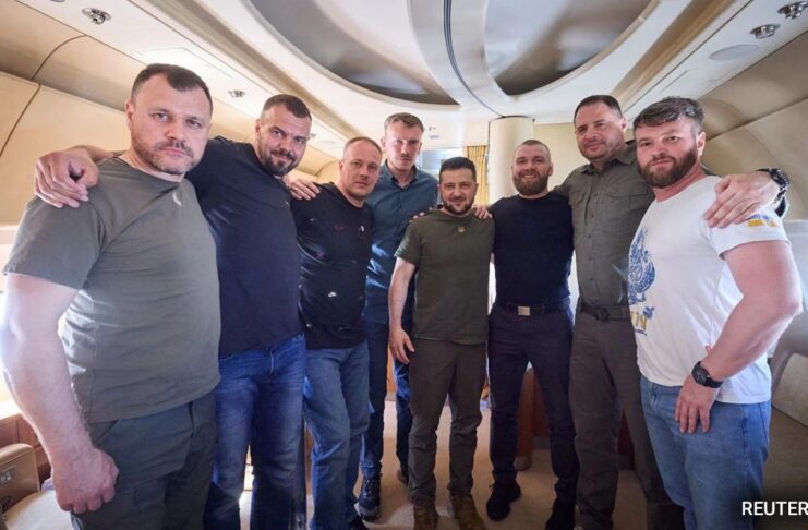 On the 500th day of the war, Zelensky brings home former commanders from Turkey